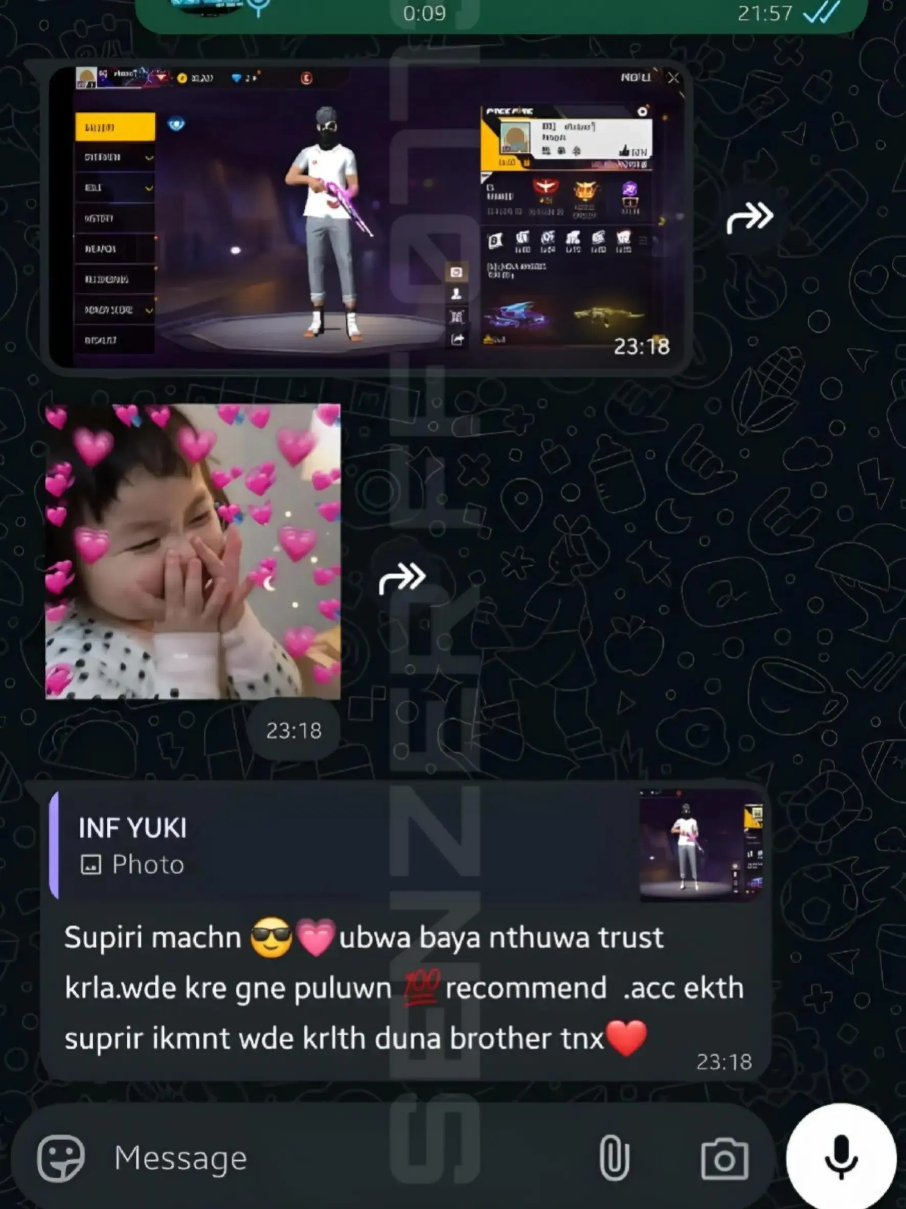 Live WhatsApp chat confirming a sale